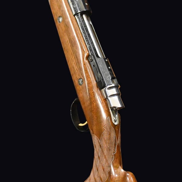 Pre-Owned - Browning Medallion 7mm Rifle