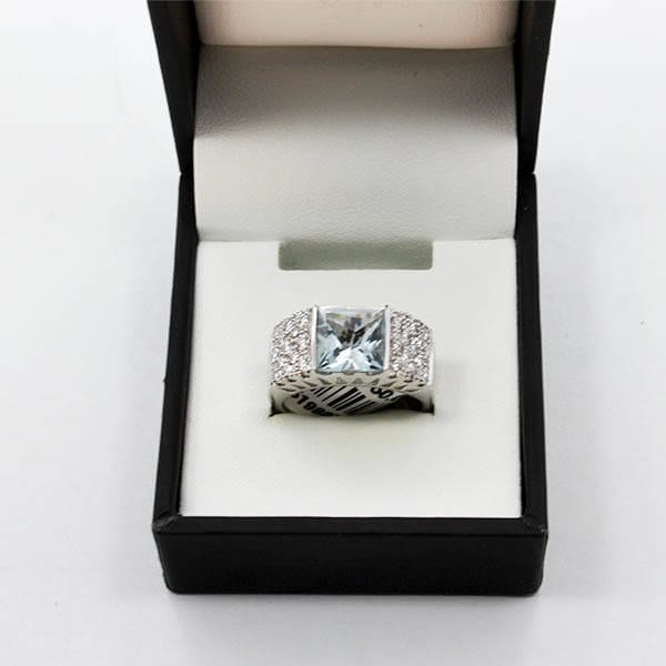 Aquamarine and Diamond Gold Ring 8.20 Grams - 2.14cts AQU 0.52ct Diamond