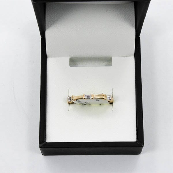 Diamond & Yellow Gold Ring (14 KTW - 0.10 Carats)