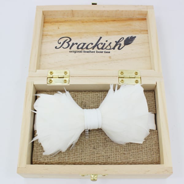 Brackish Carew 188 – 4.5″ x 2.5″ Bowtie Accessories