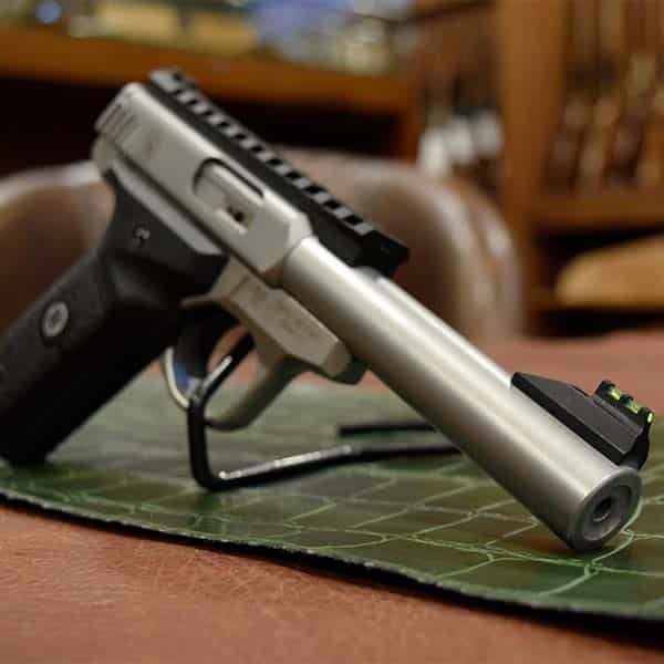 Pre-Owned – Smith & Wesson SW22 Victory Semi-Auto 22 LR 5.5″ Handgun Firearms