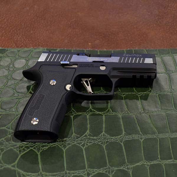 Pre-Owned – Sig Sauer P320 Equinox Semi-Auto 9mm 3.9″ Handgun Firearms