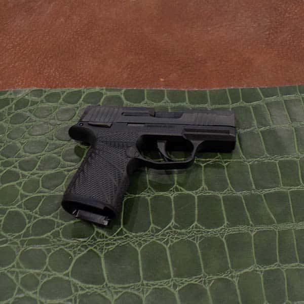 Pre-Owned – Sig Sauer P365 Semi-Auto 9mm 3.1″ Handgun Wilson Combat Grip Module Firearms