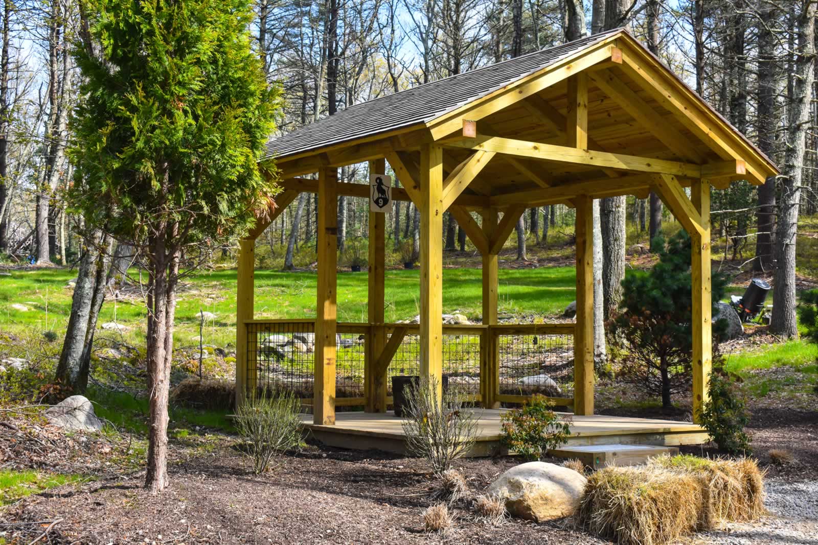Station 9 — covered stand